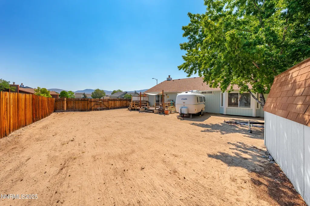 202 Thornwood Dayton NV 89403