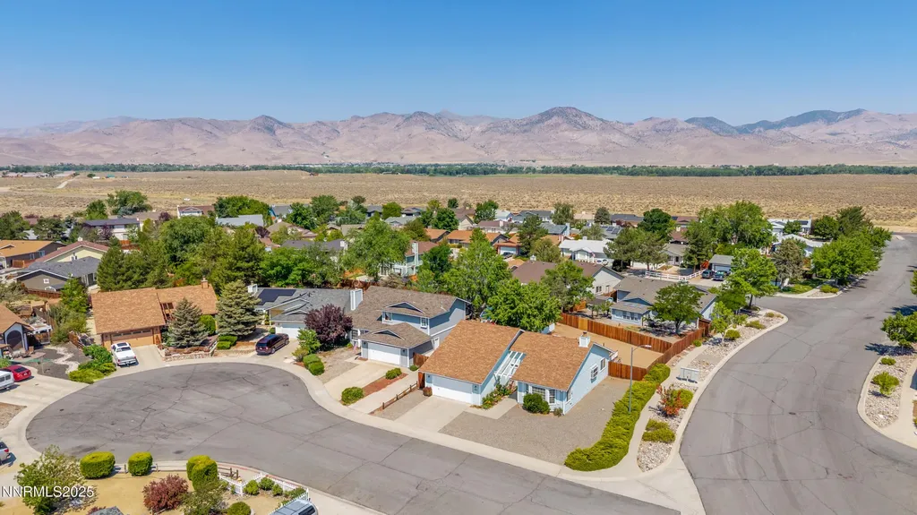 202 Thornwood Dayton NV 89403