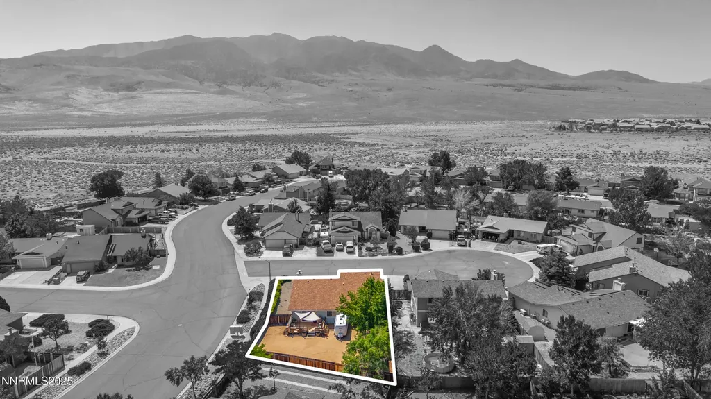 202 Thornwood Dayton NV 89403