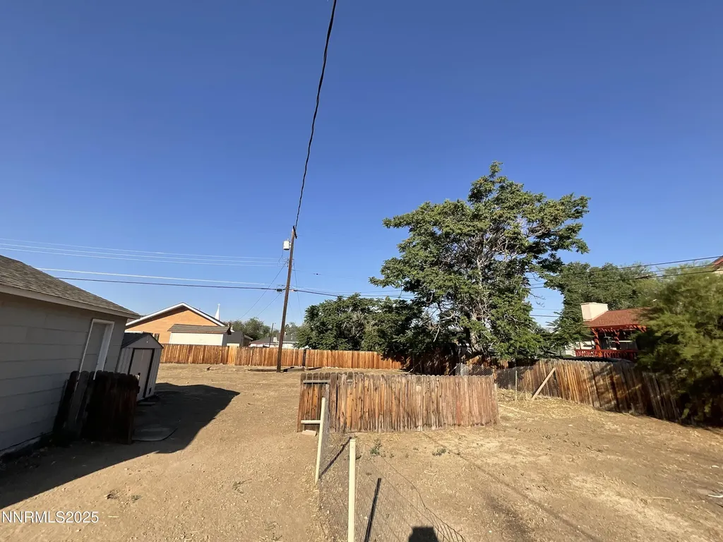 1855 Mccloud Reno NV 89512