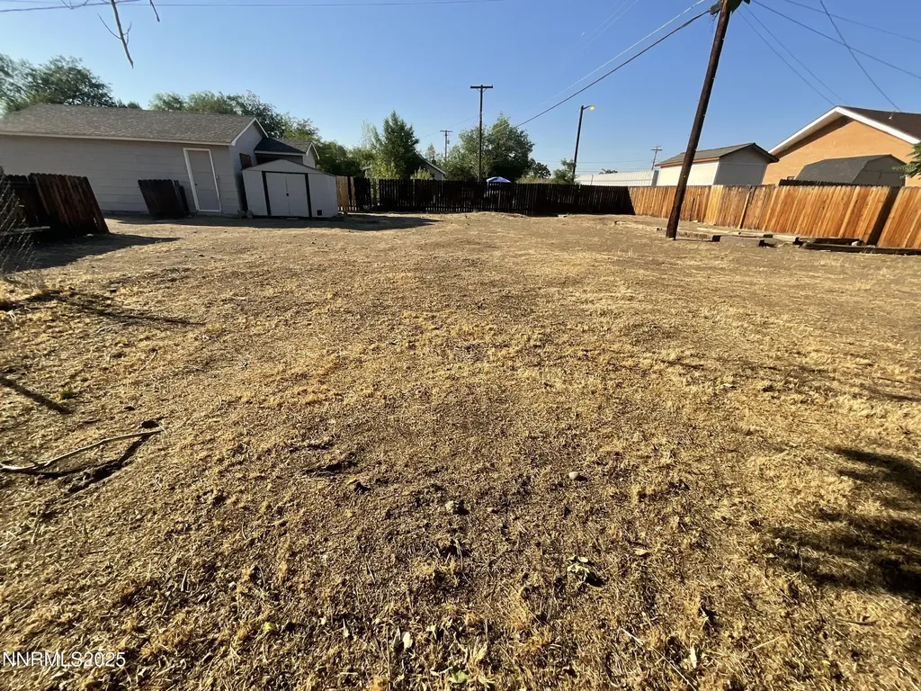 1855 Mccloud Reno NV 89512