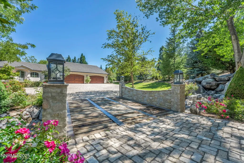 3820 Frost Reno NV 89511
