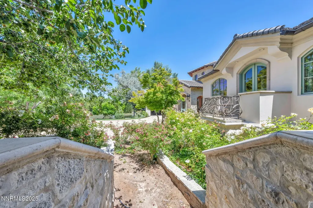 3820 Frost Reno NV 89511