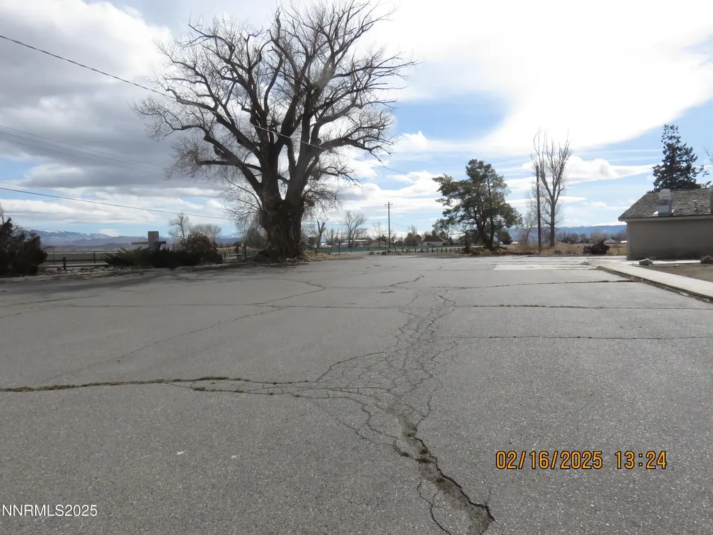 111 Nv-208 Yerington NV 89447