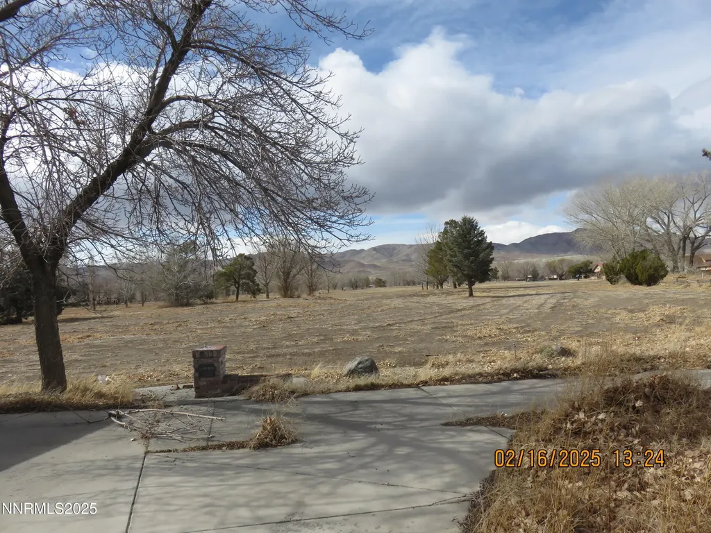 111 Nv-208 Yerington NV 89447