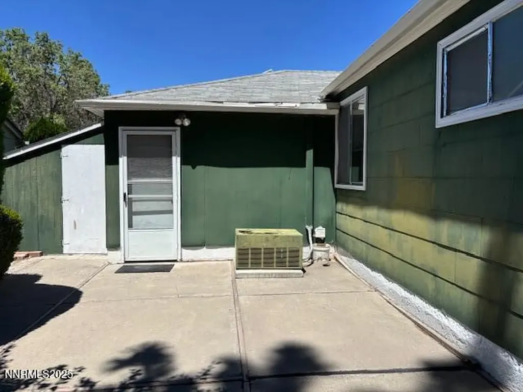 335 York Way Sparks NV 89431