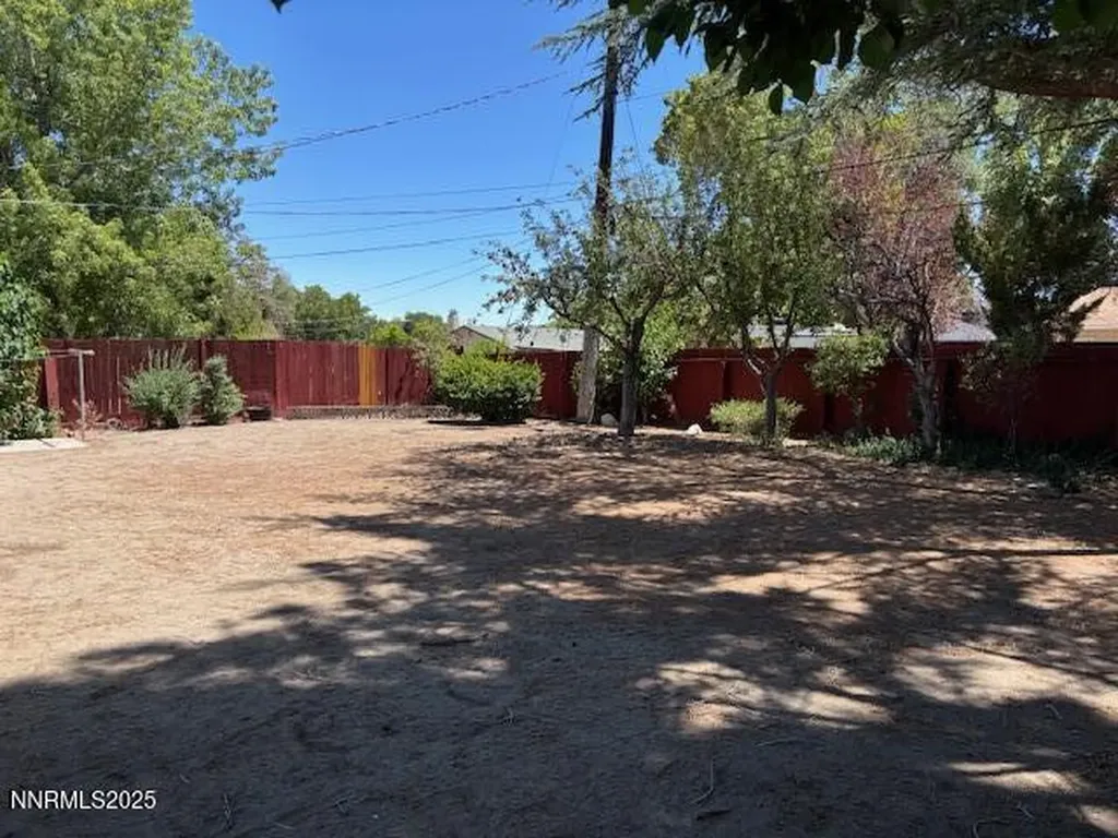 335 York Way Sparks NV 89431