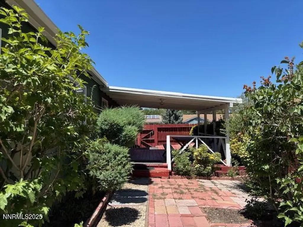 335 York Way Sparks NV 89431