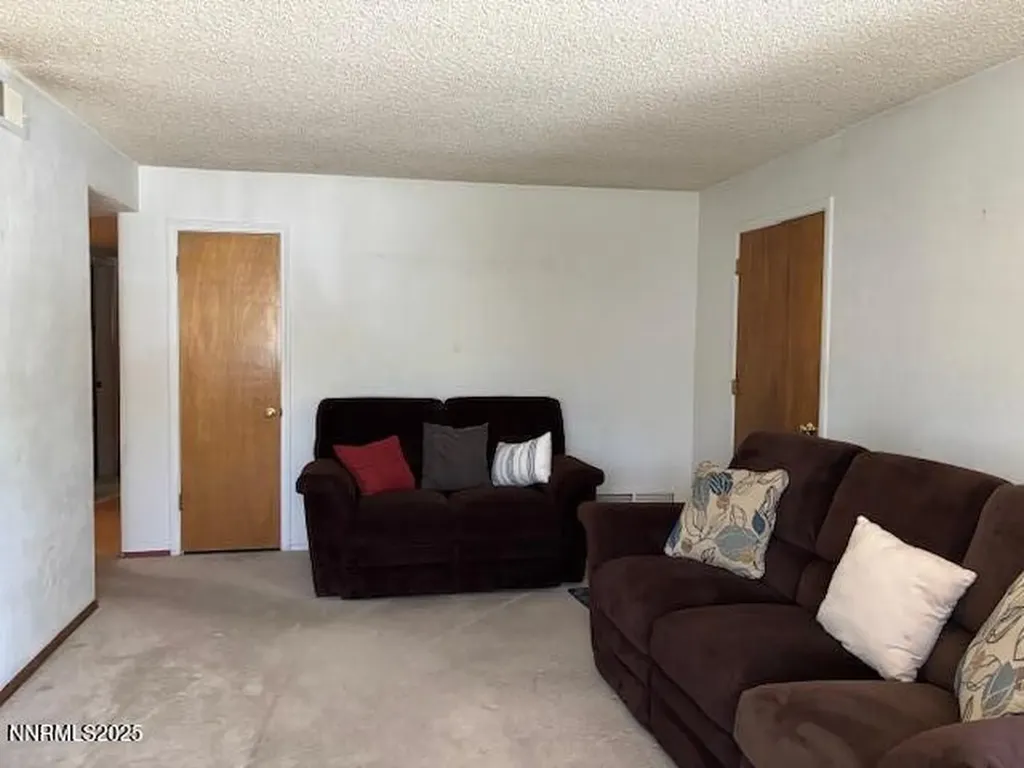 335 York Way Sparks NV 89431
