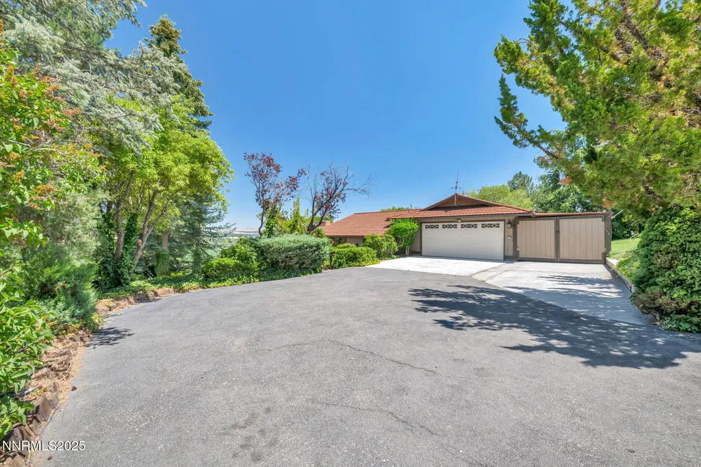 3495 Plumb Reno NV 89509
