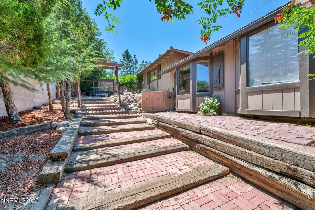 3495 Plumb Reno NV 89509