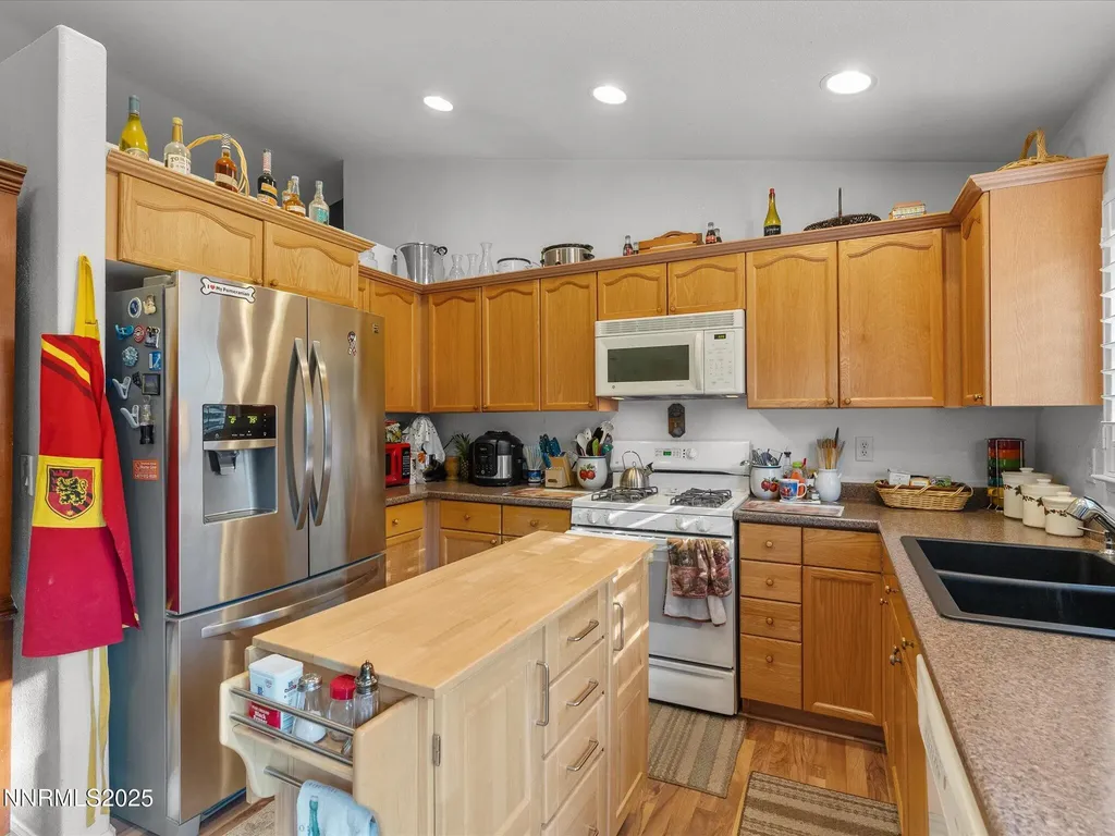 9493 Long River Reno NV 89506