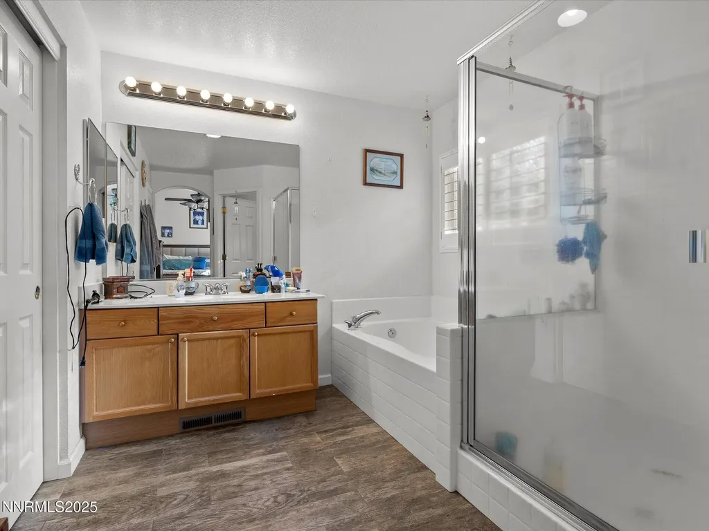 9493 Long River Reno NV 89506