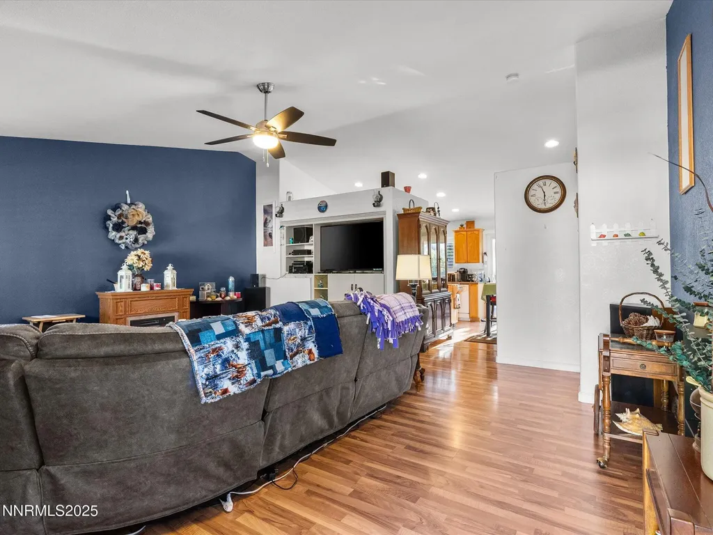 9493 Long River Reno NV 89506