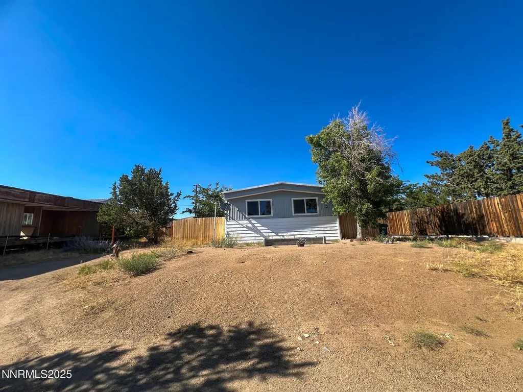 6305 Blackwood Sun Valley NV 89433