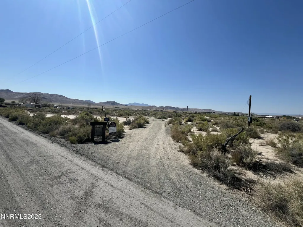 9 Ogden Yerington NV 89447