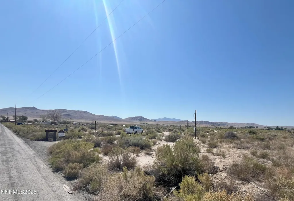 9 Ogden Yerington NV 89447