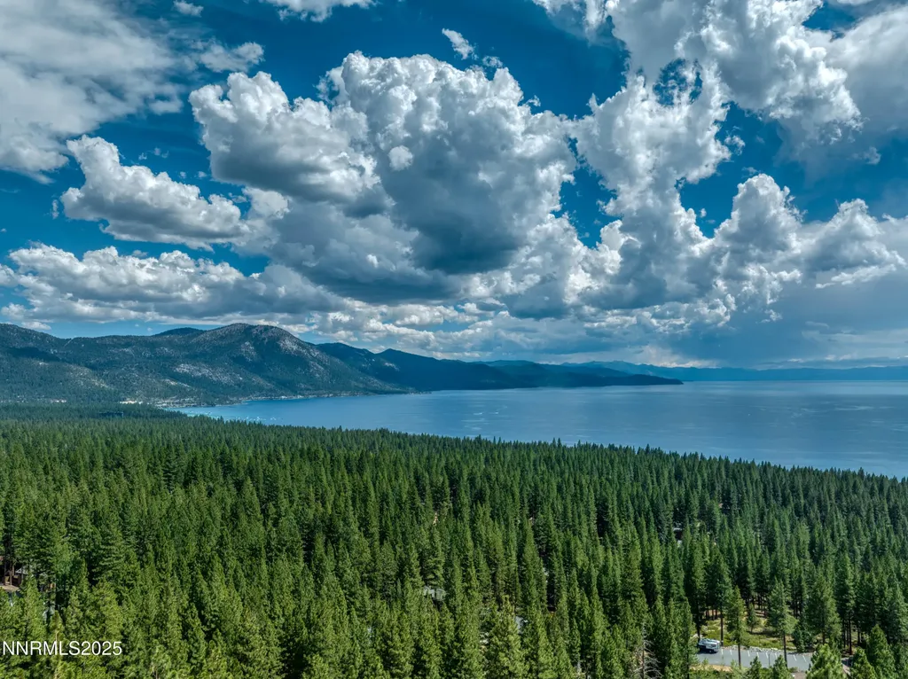 689 Tyner Incline Village NV 89451