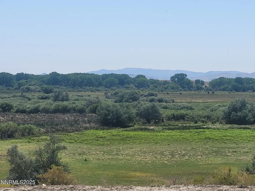8935 Cougar Circle Silver Springs NV 89429