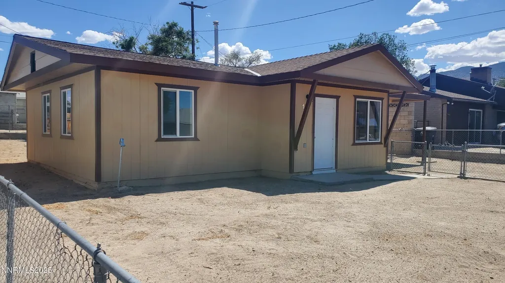 122 Harrison Hawthorne NV 89415
