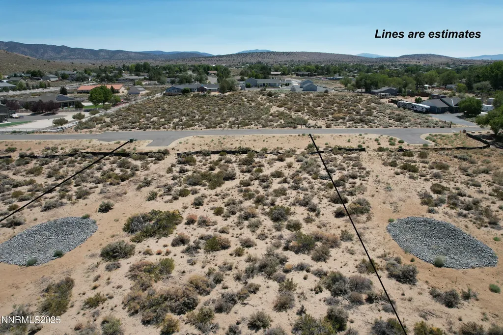 1537 High Point Minden NV 89423