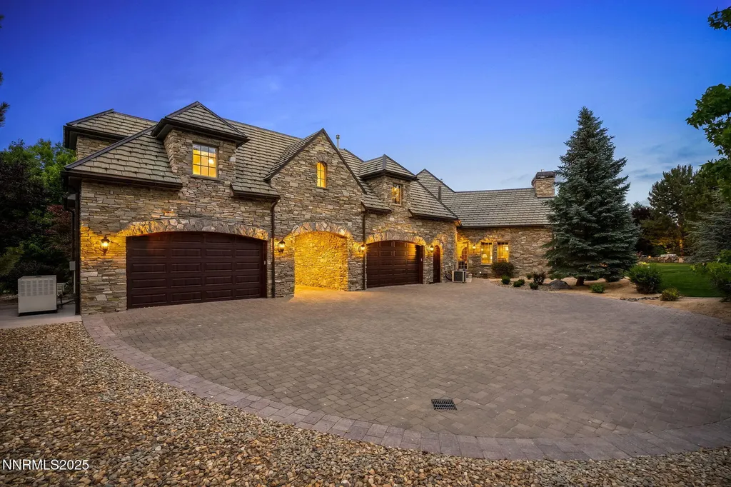 8741 Lakeside Reno NV 89511