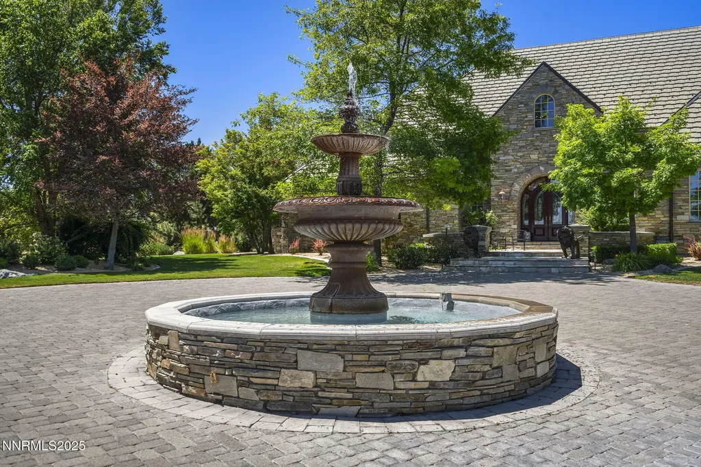 8741 Lakeside Reno NV 89511