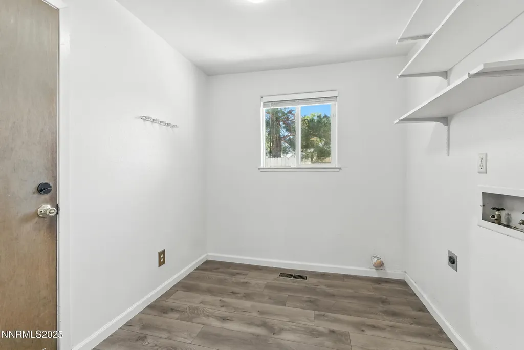 2154 La Hacienda Sparks NV 89434