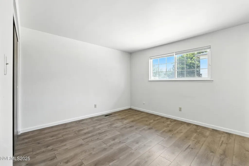 2154 La Hacienda Sparks NV 89434