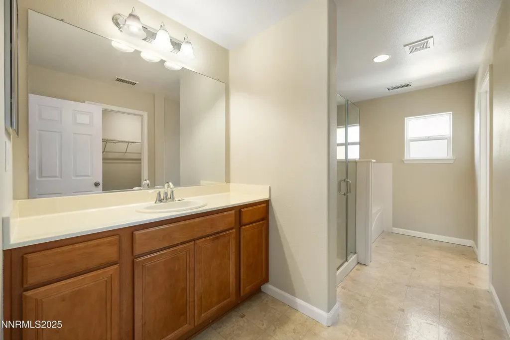 1940 Bears Ranch Reno NV 89521