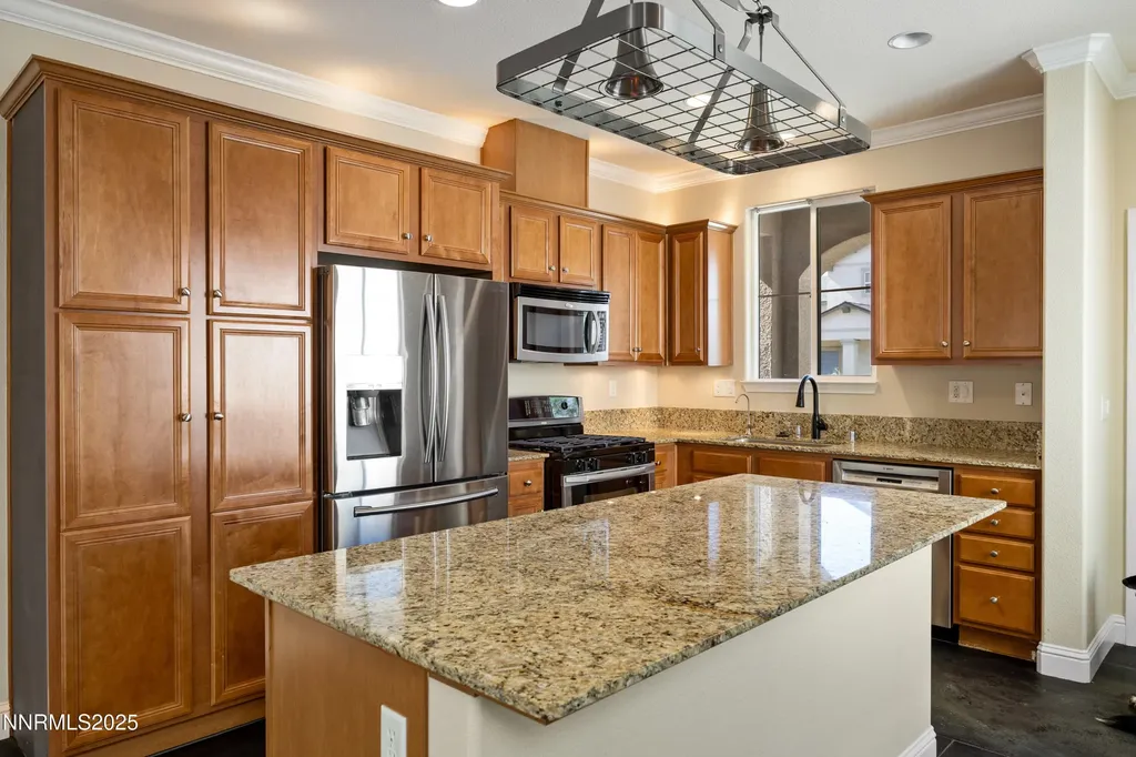 1940 Bears Ranch Reno NV 89521
