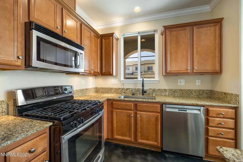1940 Bears Ranch Reno NV 89521