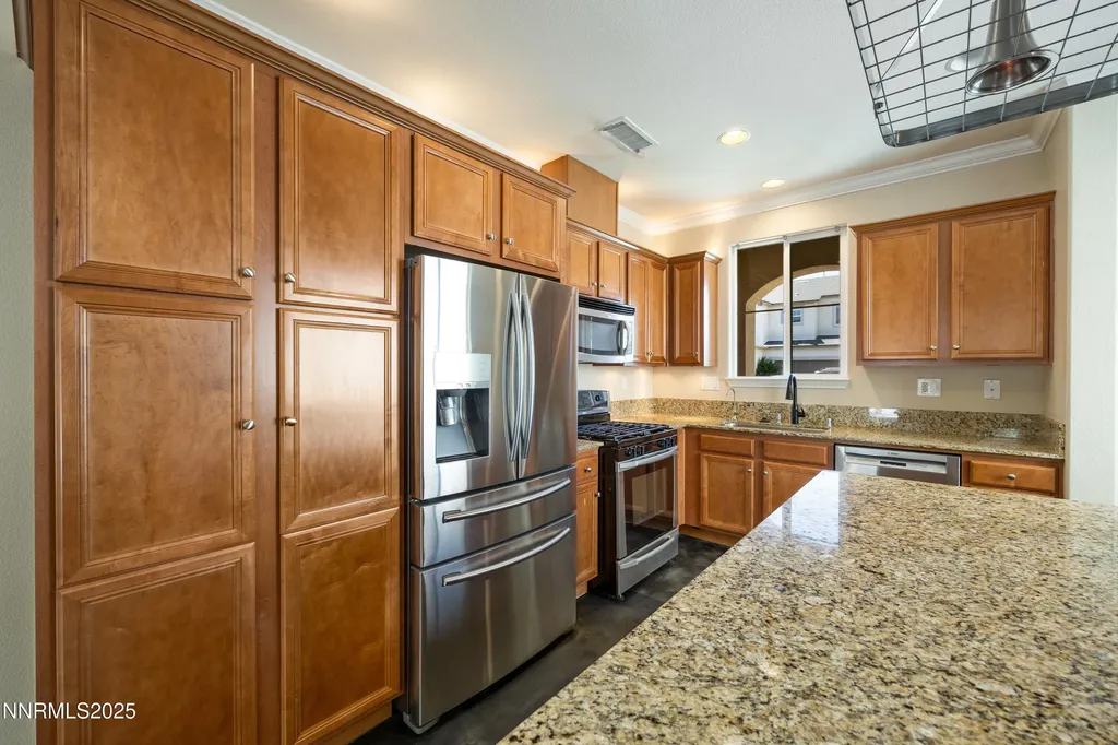 1940 Bears Ranch Reno NV 89521