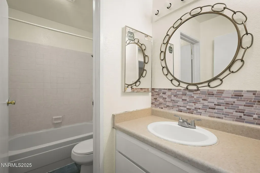 2450 Lymbery Reno NV 89509