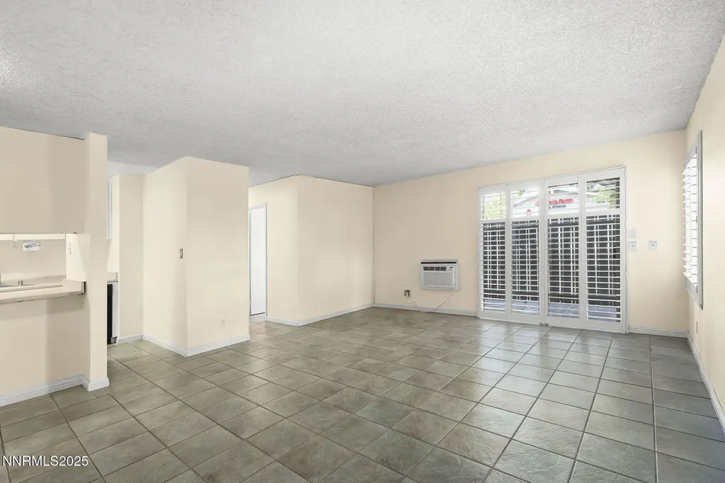 2450 Lymbery Reno NV 89509