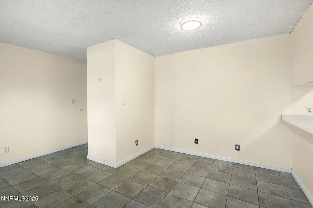 2450 Lymbery Reno NV 89509