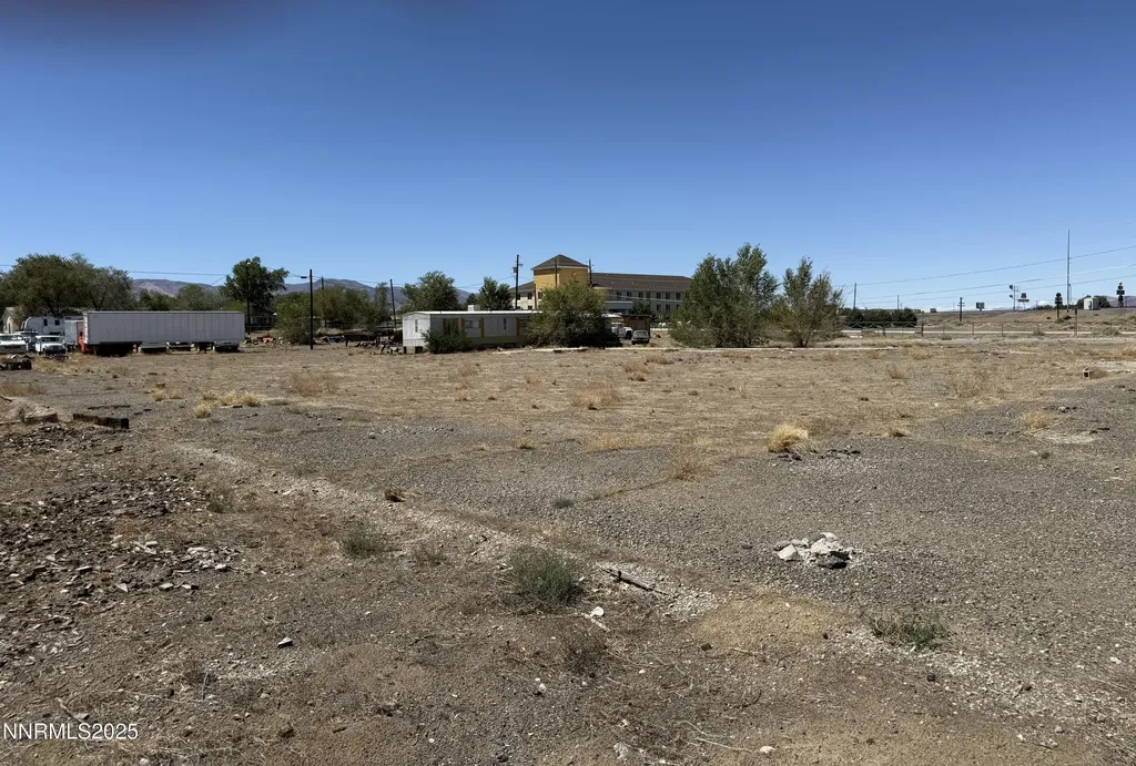 825 Mesa Fernley NV 89408