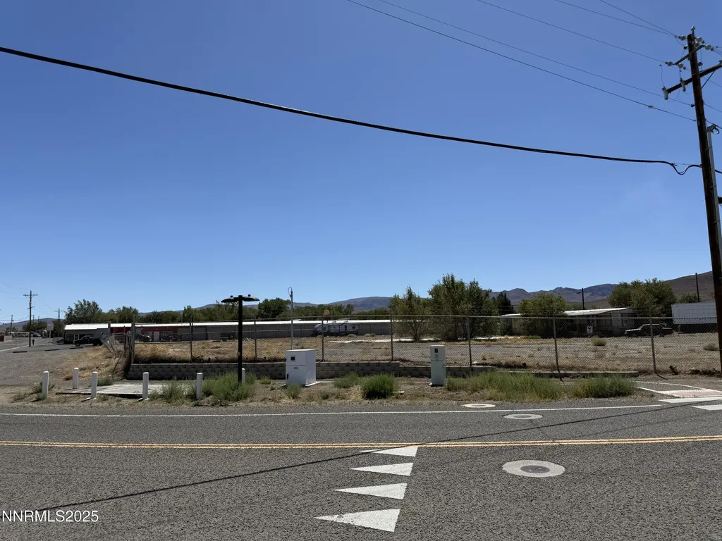 825 Mesa Fernley NV 89408