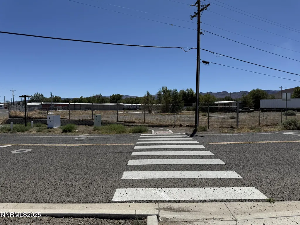 825 Mesa Fernley NV 89408