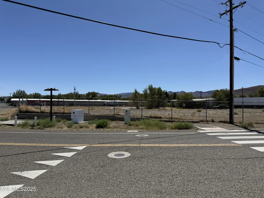825 Mesa Fernley NV 89408