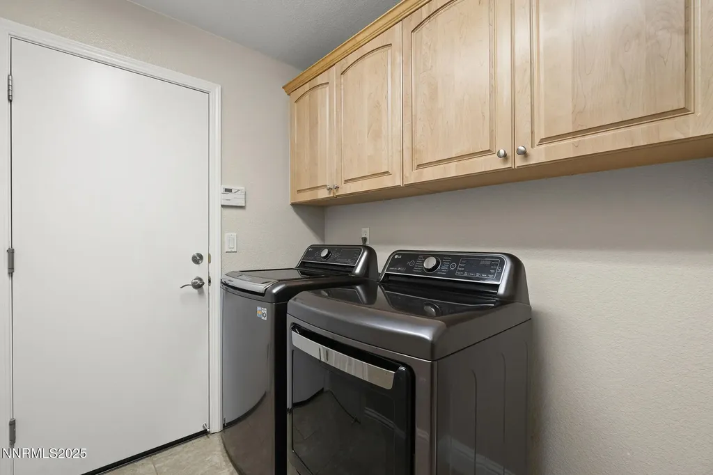 5365 Ebbetts Pass Sparks NV 89436