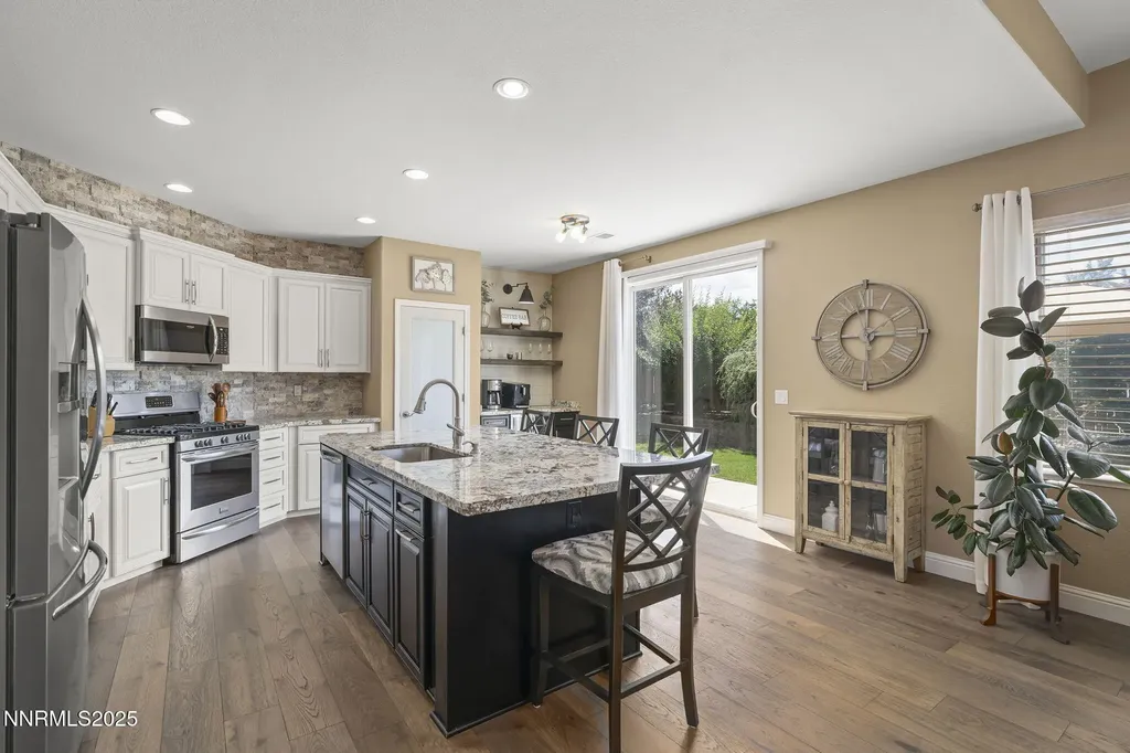 5365 Ebbetts Pass Sparks NV 89436
