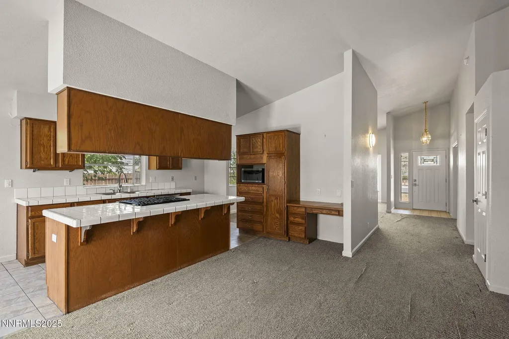 301 Valley View Dayton NV 89403