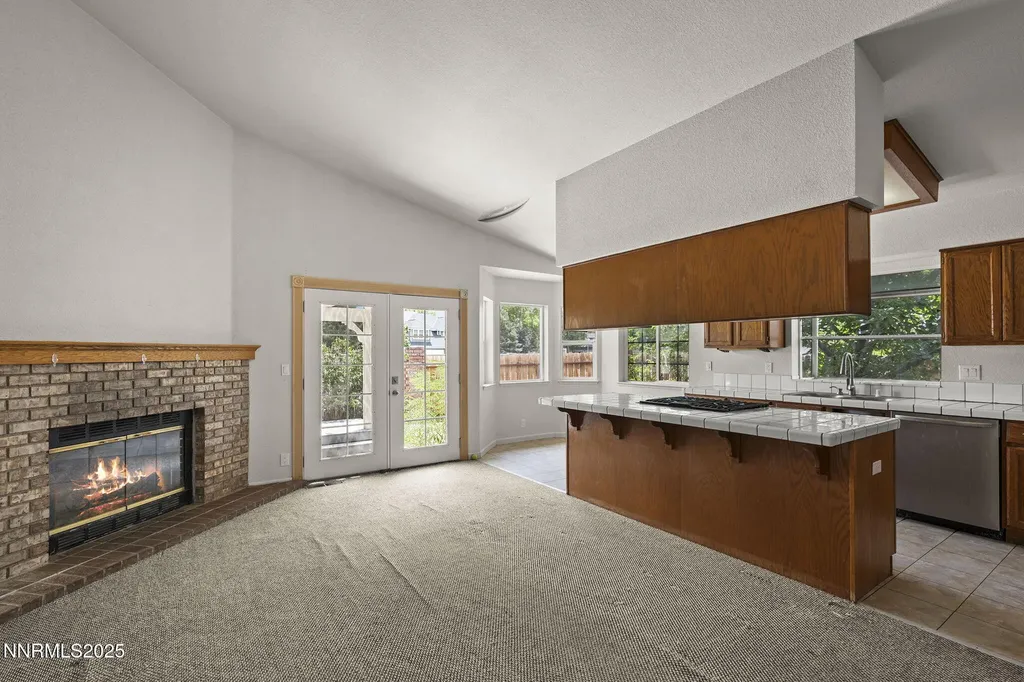 301 Valley View Dayton NV 89403