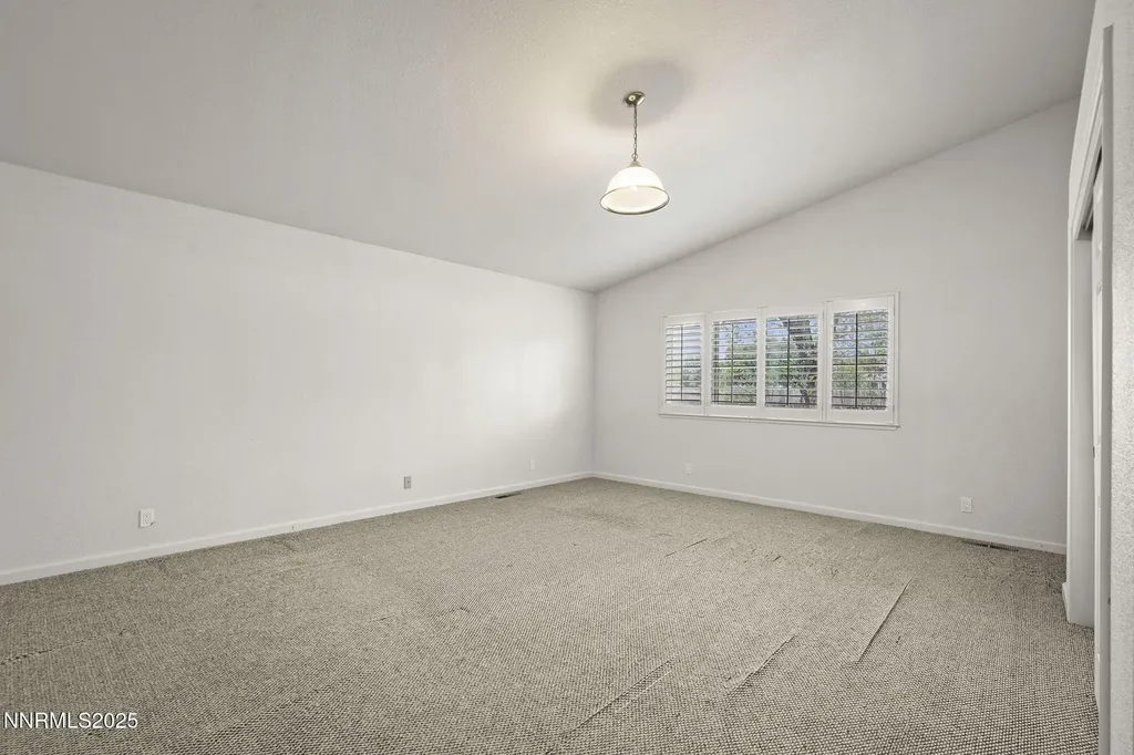 301 Valley View Dayton NV 89403