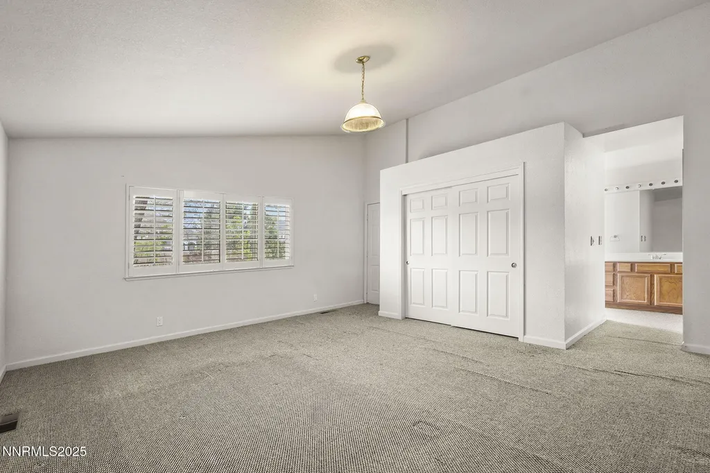 301 Valley View Dayton NV 89403