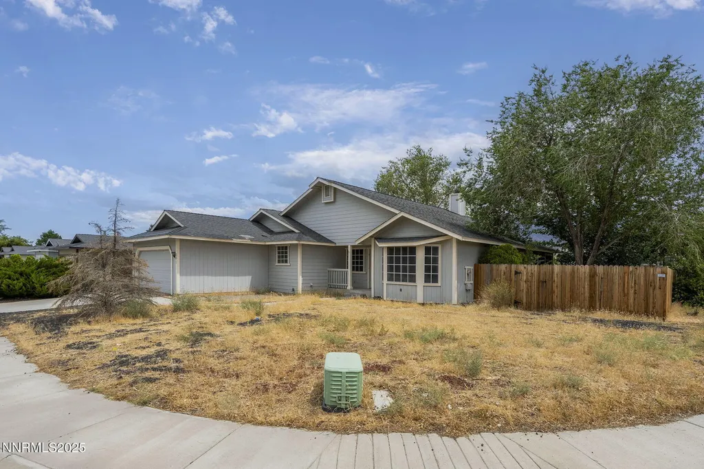 301 Valley View Dayton NV 89403