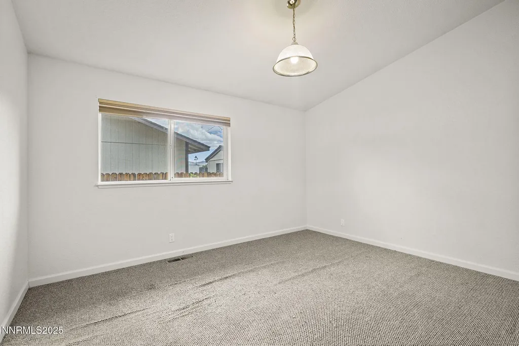 301 Valley View Dayton NV 89403