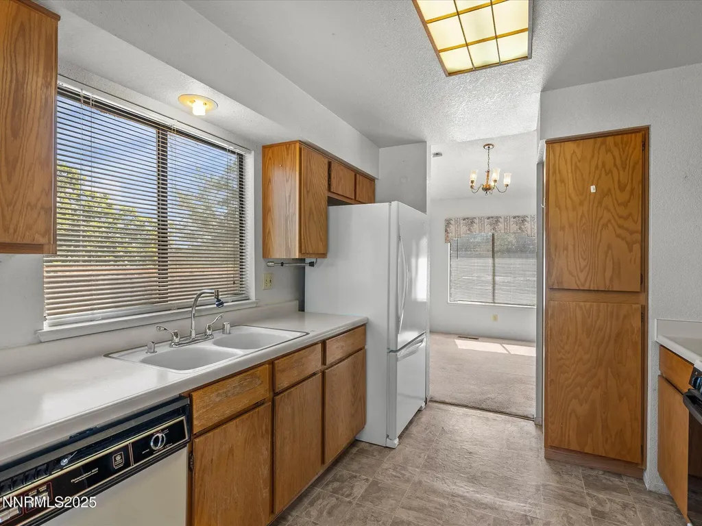 1409 Jenny's Fernley NV 89408
