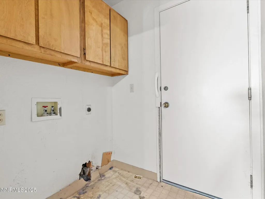 1409 Jenny's Fernley NV 89408